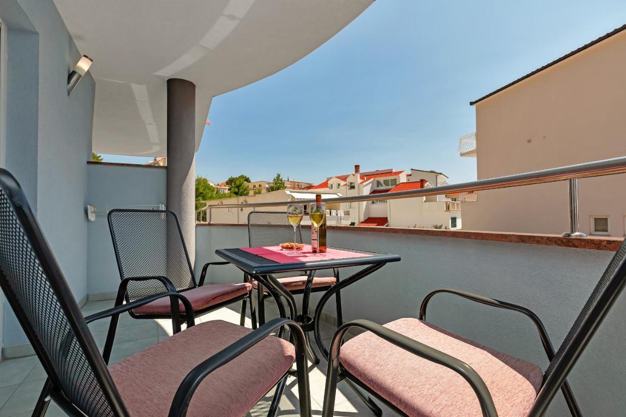 Villa Juric 2 Baška Voda Екстериор снимка