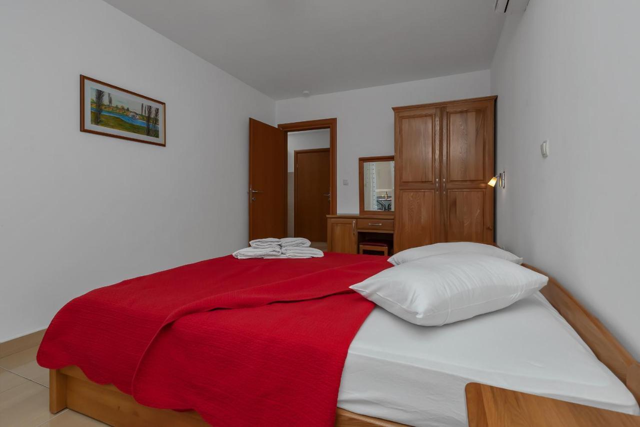 Villa Juric 2 Baška Voda Екстериор снимка