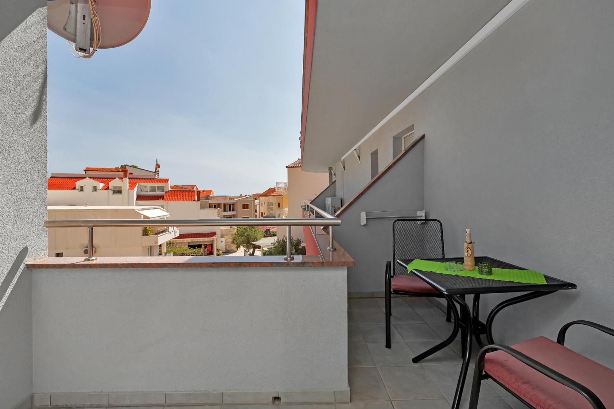 Villa Juric 2 Baška Voda Екстериор снимка