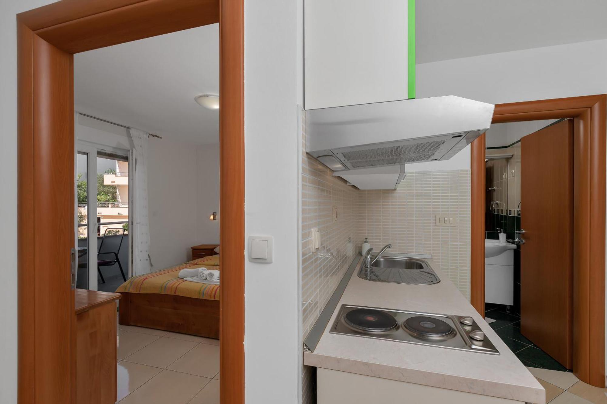 Villa Juric 2 Baška Voda Екстериор снимка