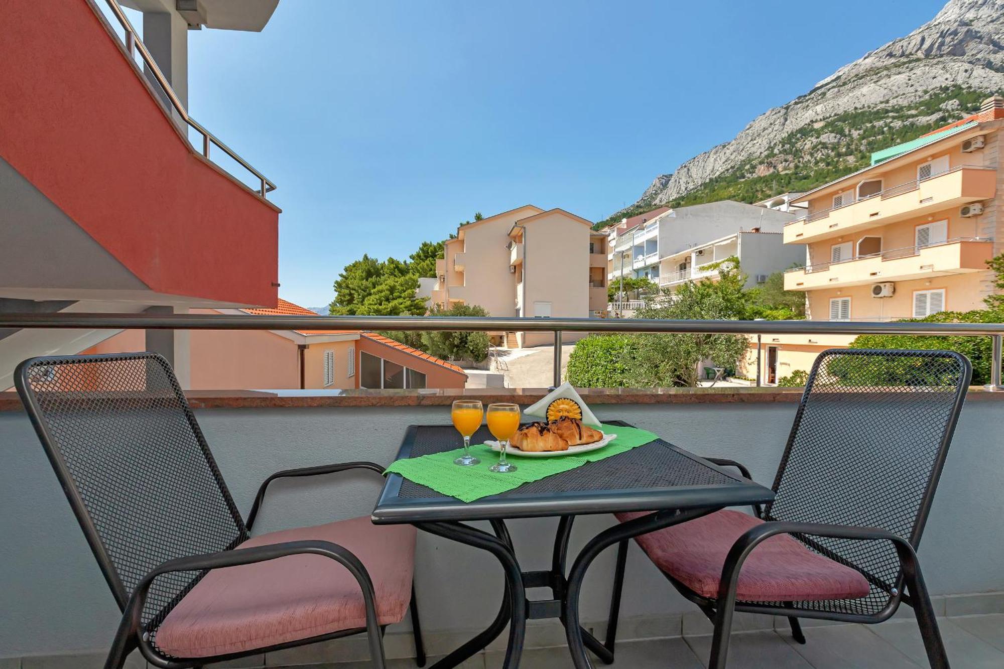 Villa Juric 2 Baška Voda Екстериор снимка