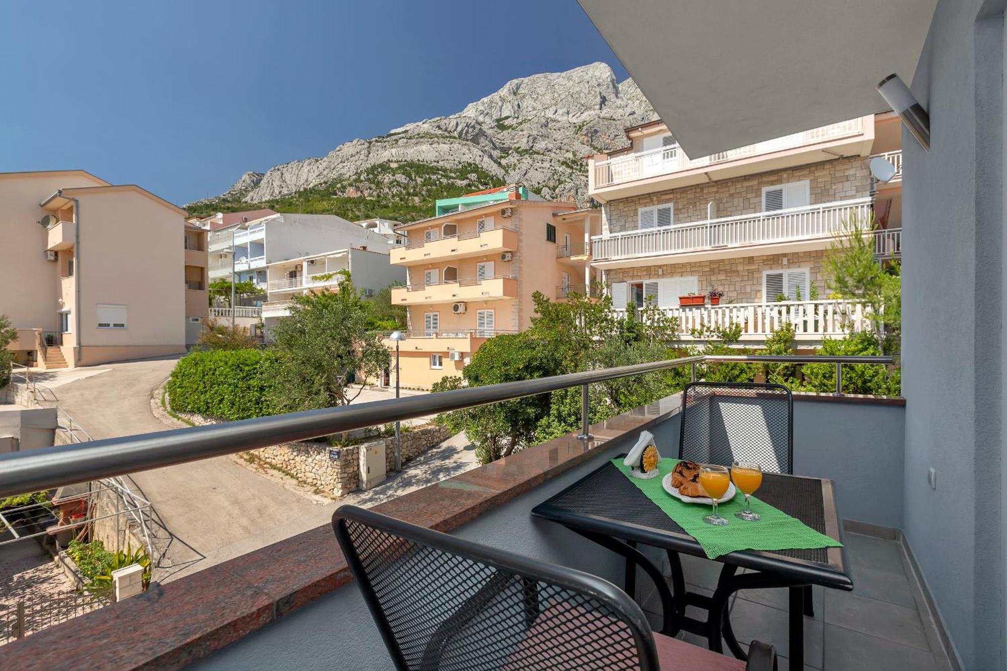 Villa Juric 2 Baška Voda Екстериор снимка